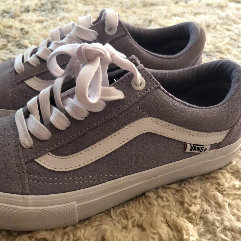 Vans - Picture 3 of 3